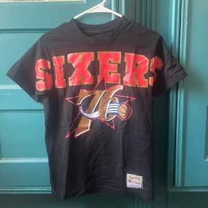 Philadelphia Sixers Tshirt